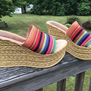 Platform summer stripe sandals size 8